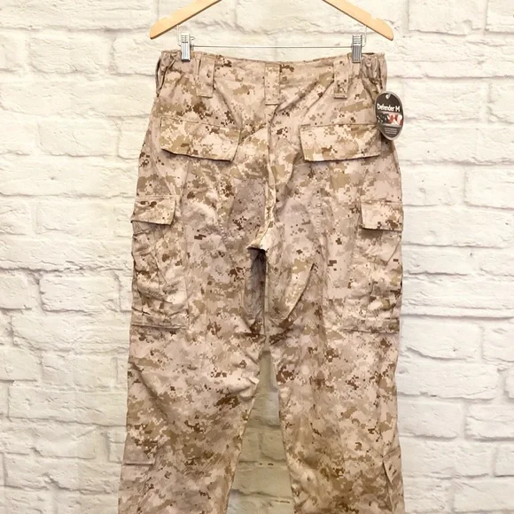 USMC M-L NWT Desert MARPAT FROG Combat Trousers Flame Resistant Camo Med Long
